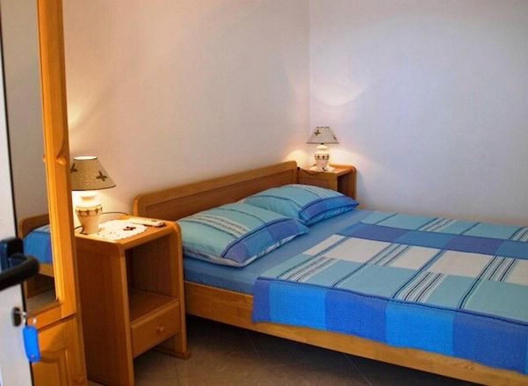 Apartments And Rooms Florijan Клек Екстер'єр фото