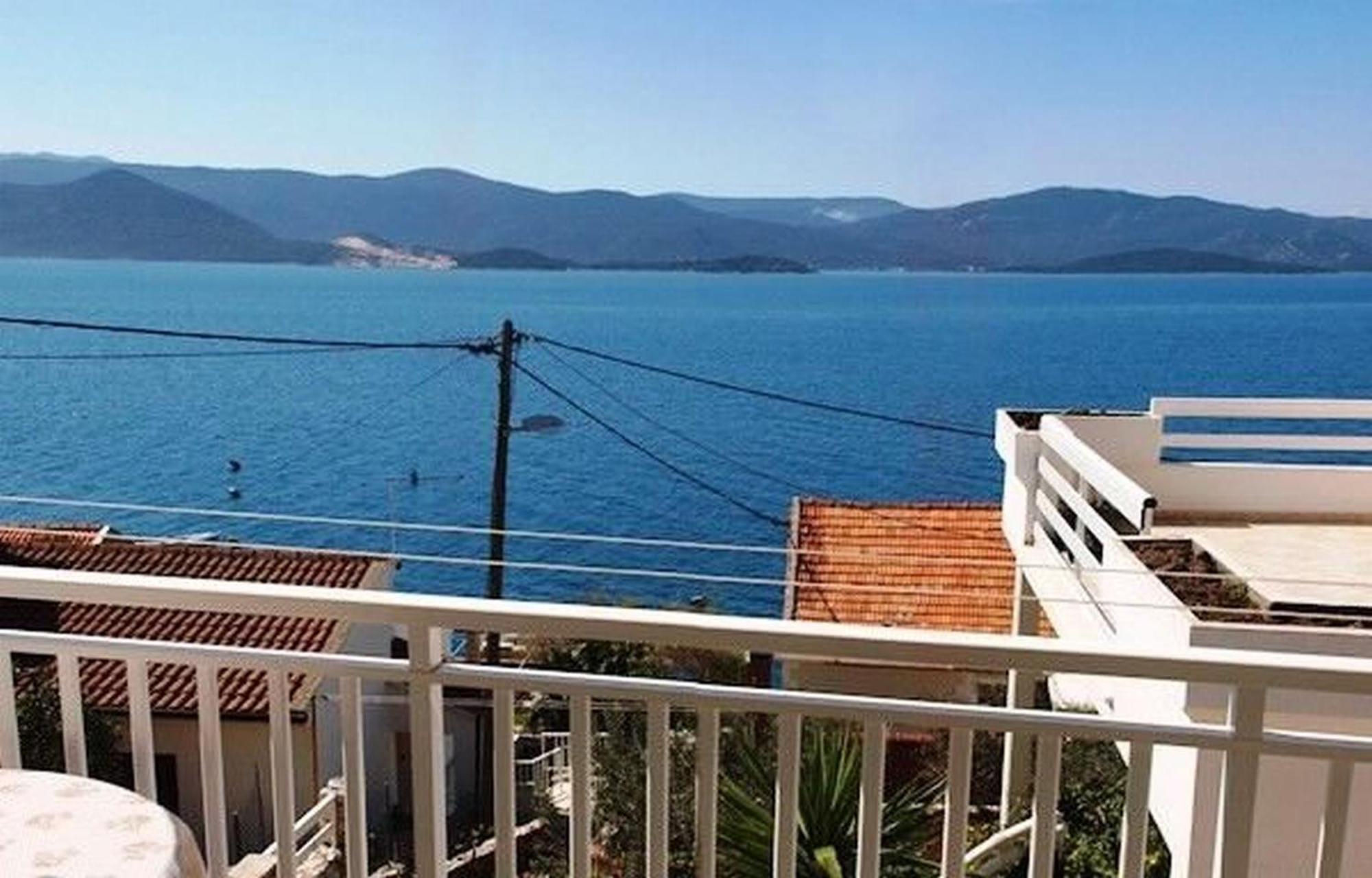 Apartments And Rooms Florijan Клек Екстер'єр фото